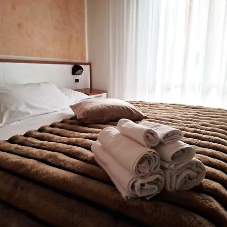 호텔 Brotas 리미니