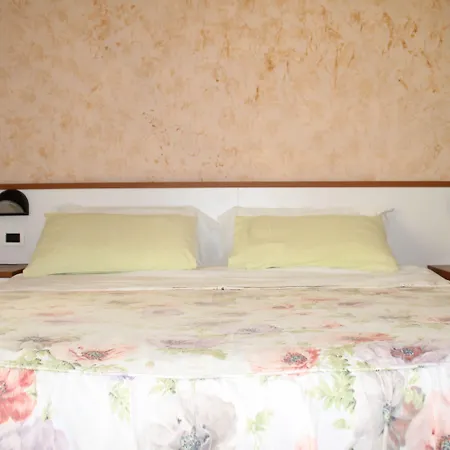 Brotas Hotel 3*