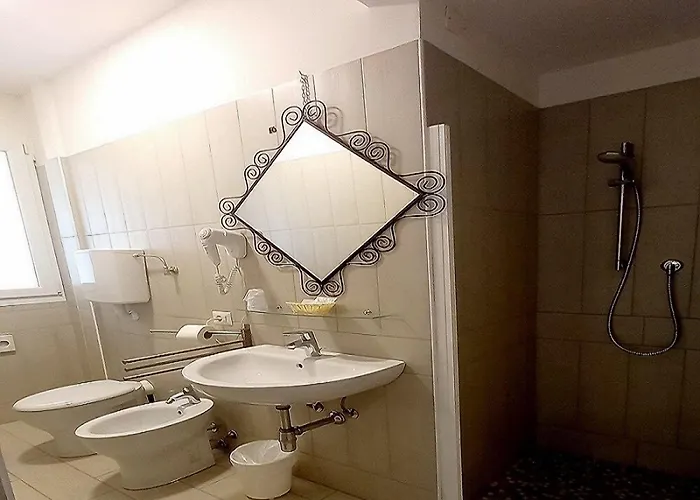 Brotas Otel Rimini